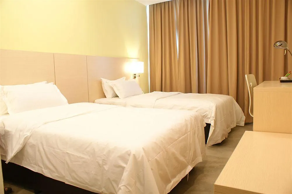 Super 8 Hotel @ Georgetown George Town