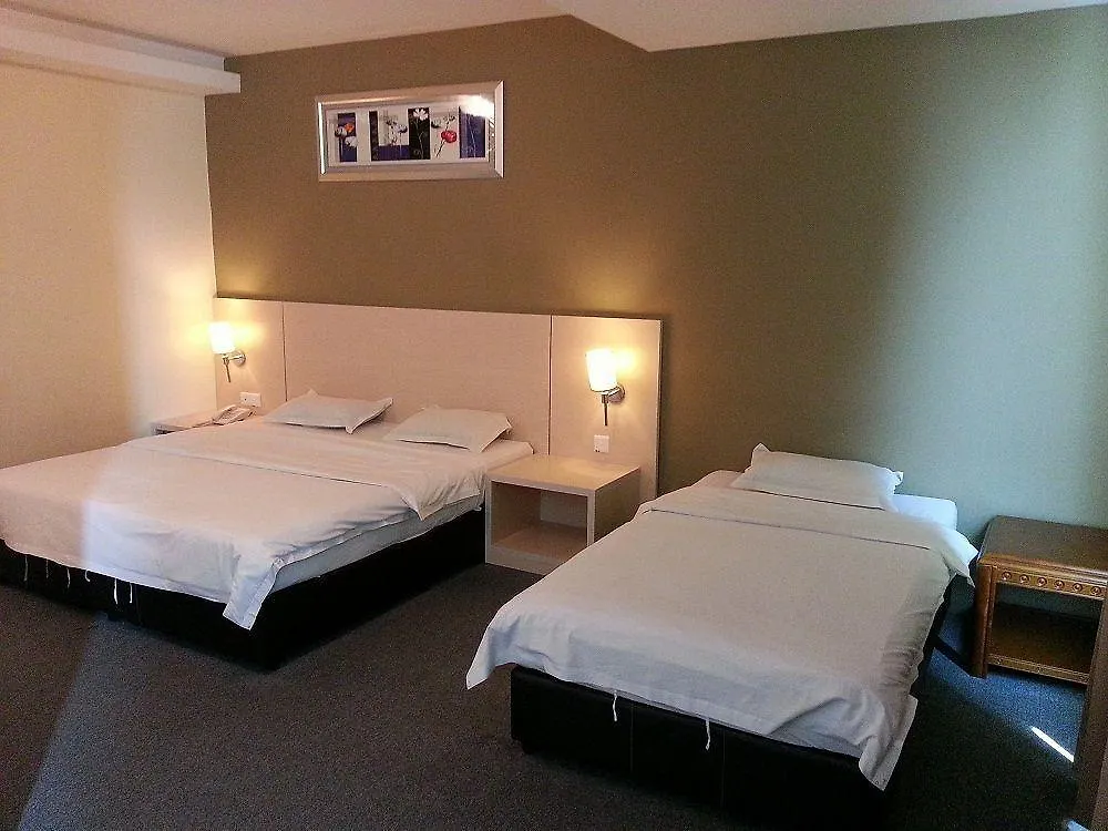 Super 8 Hotel @ Georgetown Ma­lay­sia
