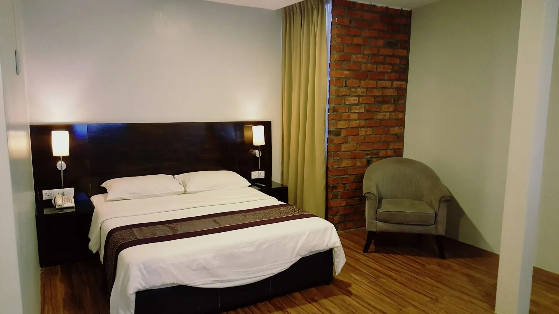 Super 8 Hotel @ Georgetown  George Town