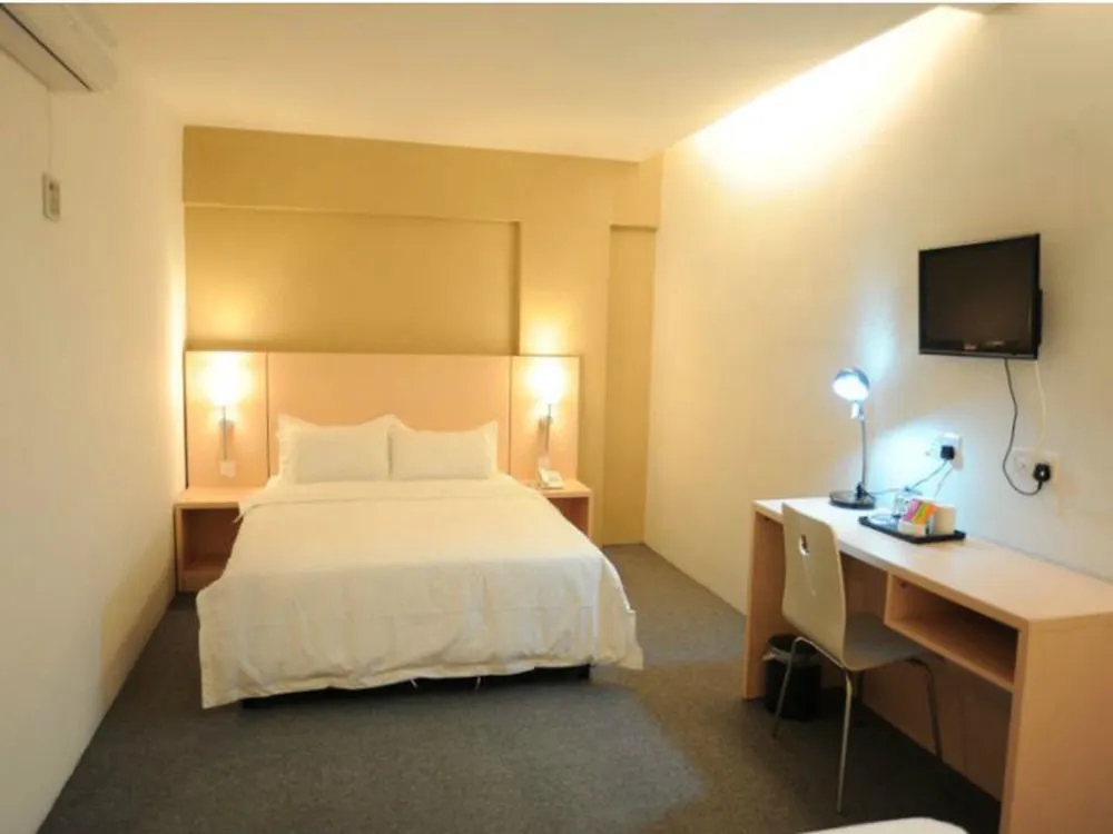 Super 8 Hotel @ Georgetown